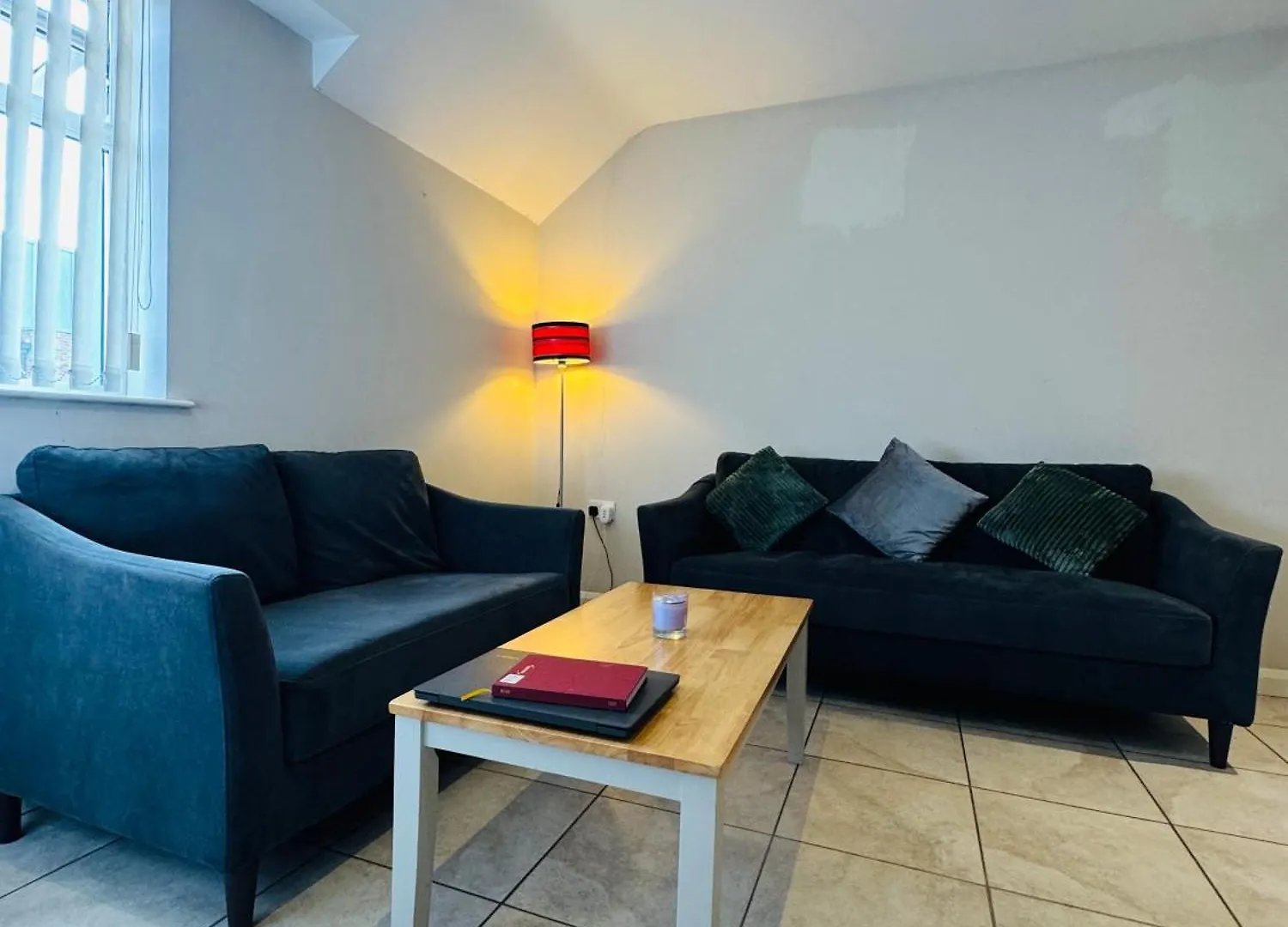 Large Room Near City Centre Belfast Storbritannien